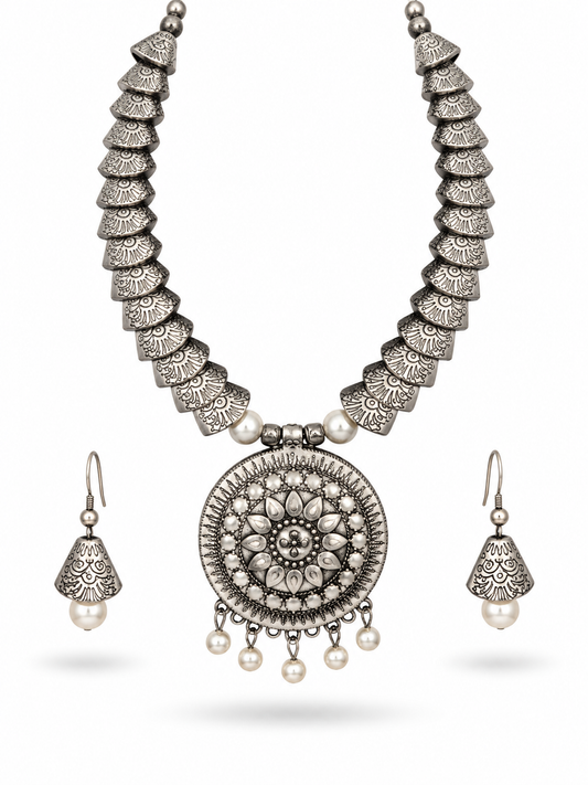 Selene Traditional Set