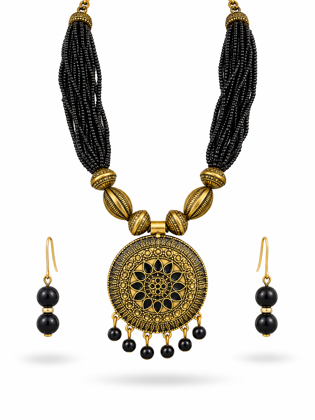 Noir Traditional Set