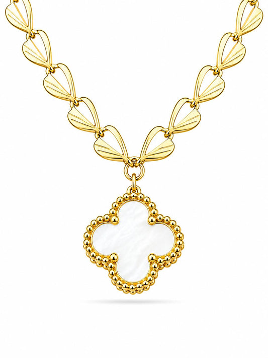 Lucky Clover Pendant with Engraved Fan-Link Collar Chain